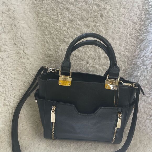 Big Buddha synthetic  smalblack satchel/ crossbody bag with gold tone hardwares. - Picture 4 of 12